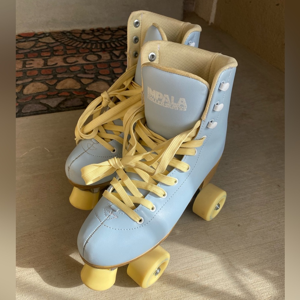 Impala Women's Blue and Yellow Roller Skates